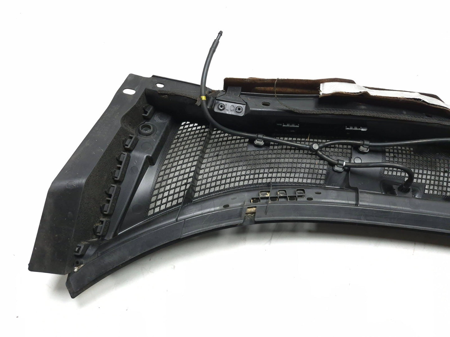 2015 Nissan Juke Windshield Wiper Motor Cover Cowl 668621km1e OEM