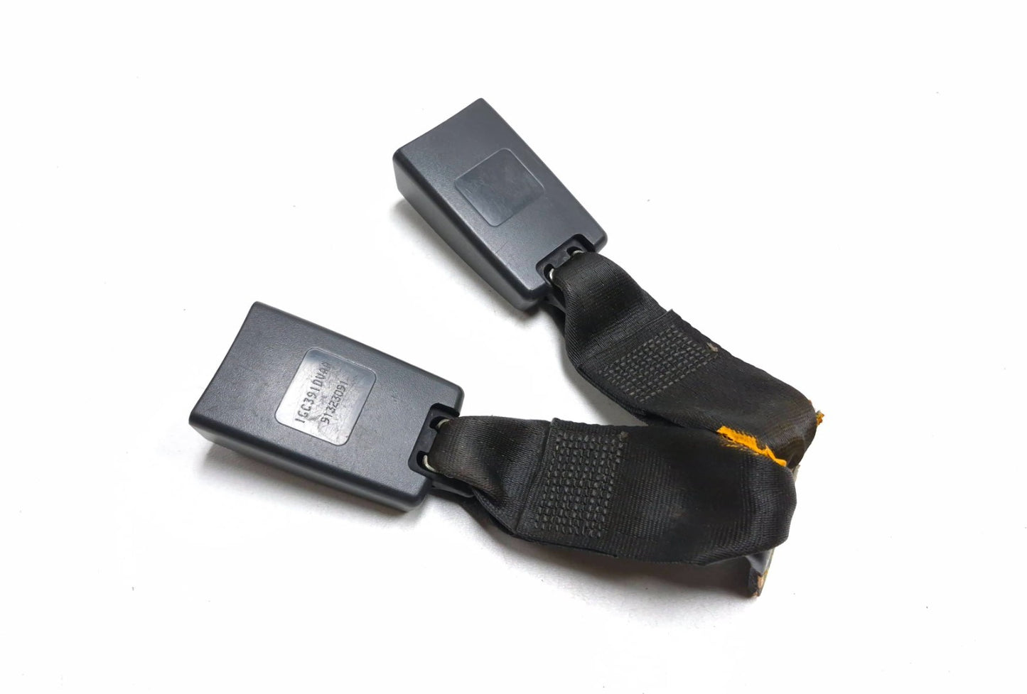 2010 Dodge Caliber Sxt Rear Seat Belt Buckle 2pcs OEM