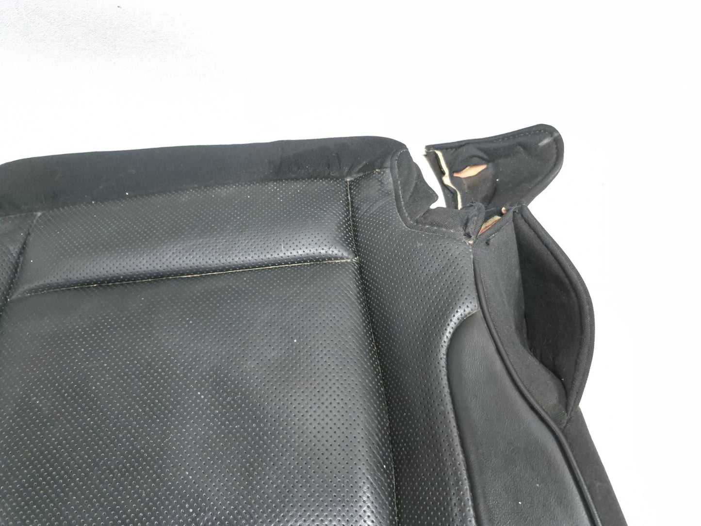 2018 Chrysler 300 Limited AWD Seat Cushion Front Passenger Side Lower OEM