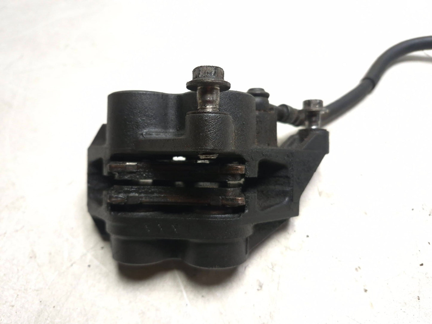 2002 Yamaha Yzf-r6 Front Left & Right Brake Caliper Pair OEM