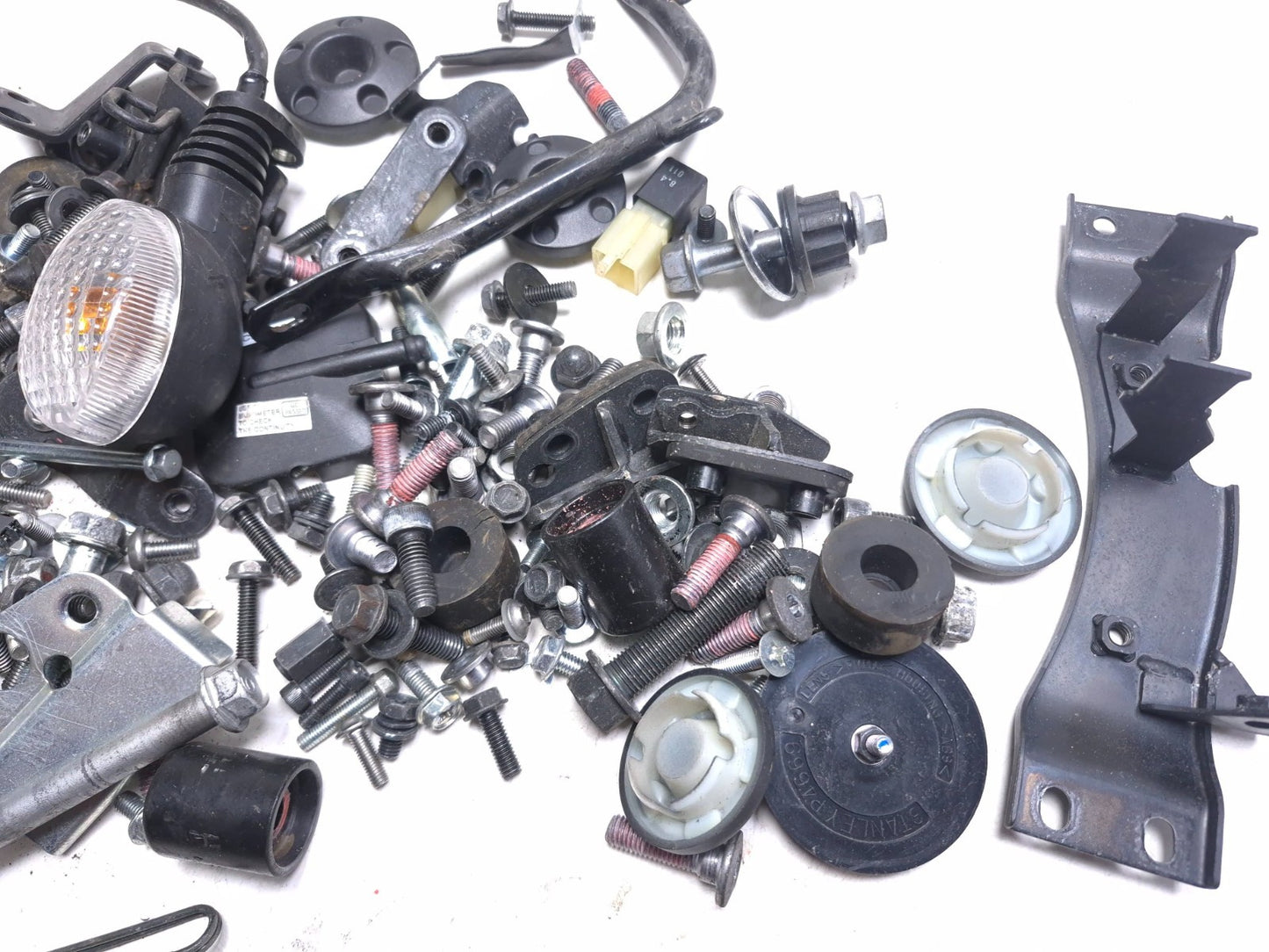 2008 Kawasaki Ninja 250r Ex250j Misc Bolt & Hardware Bracket Set OEM