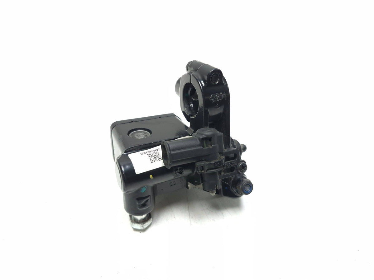 2024 Triumph Speed 400 Front Brake Master Cylinder OEM