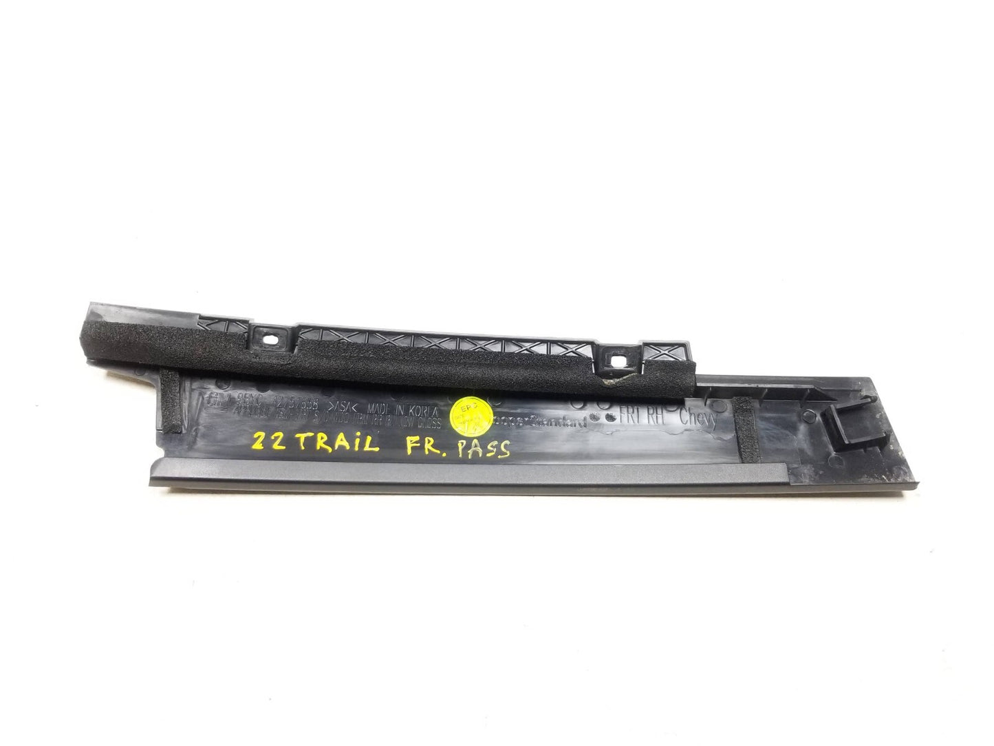 2022 Chevrolet Trailblazer Door Pillar Applique Molding & Belt Passenger Rh OEM
