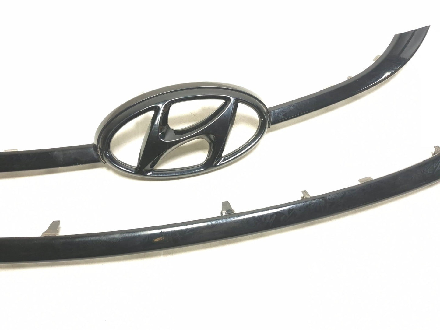 2014 Hyundai Elantra Gt Front Bumper Grille Molding Pair OEM