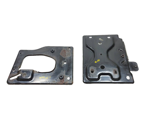 10-14 Chevrolet Suburban Battery Tray Holder 25826079 OEM