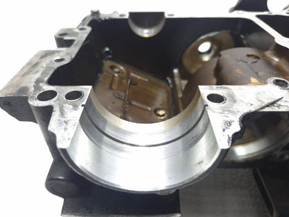 2005 Kawasaki Ninja Zx10r Upper Top Crankcase Engine Cylinder Block OEM