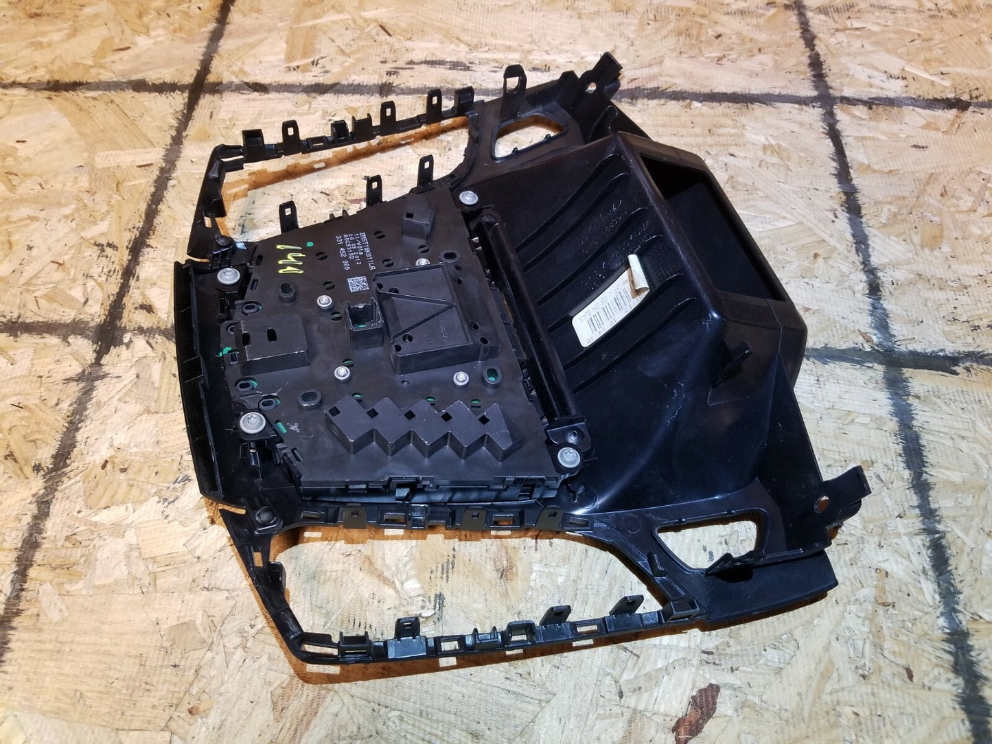 2013 Ford Focus Dashboard Radio Trim Bezel W/ Control Switch OEM