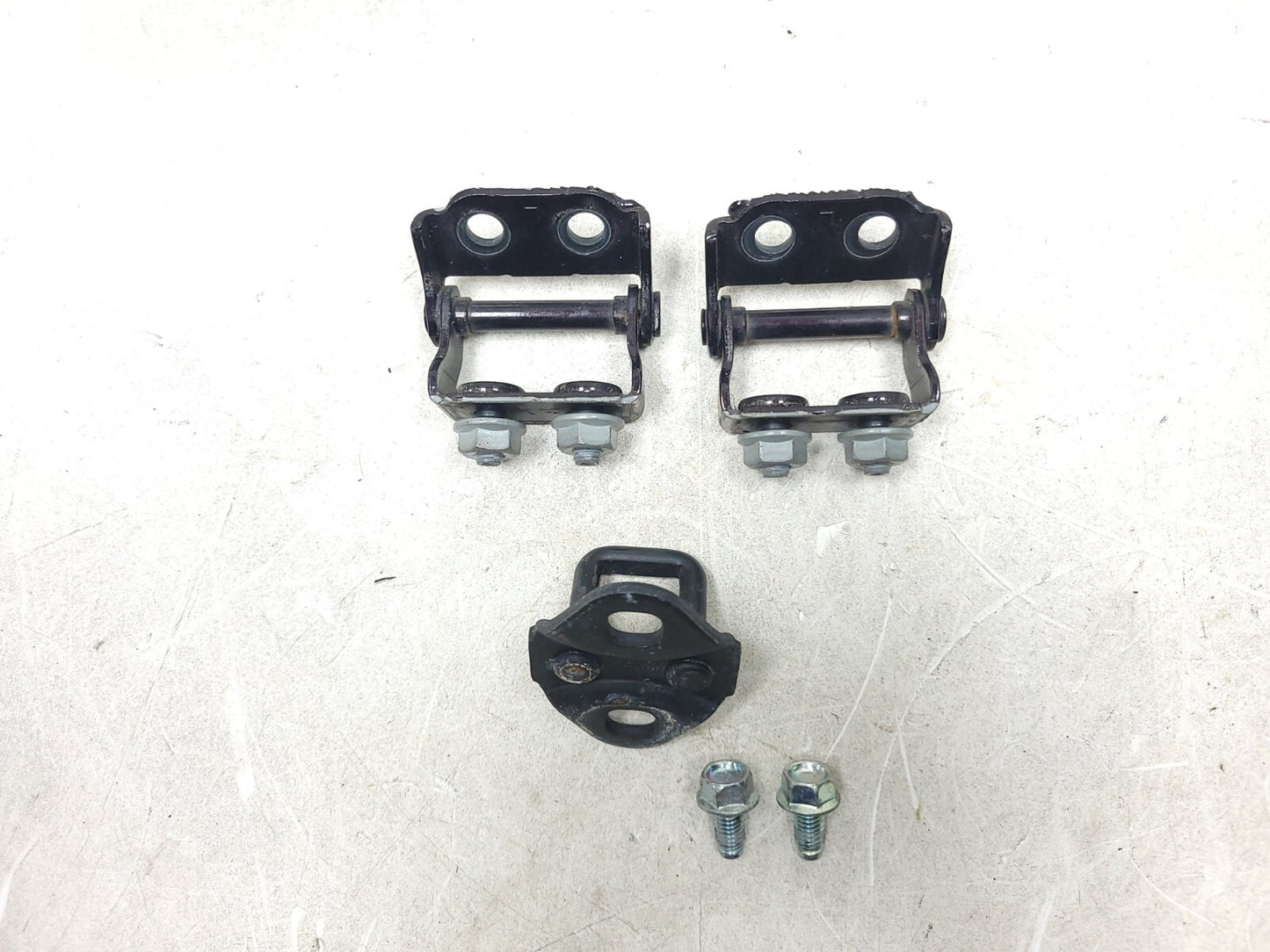 2009 Mazda Cx-7 Trunk Lid Hinge & Striker 3pcs W/ Bolt 2pcs OEM