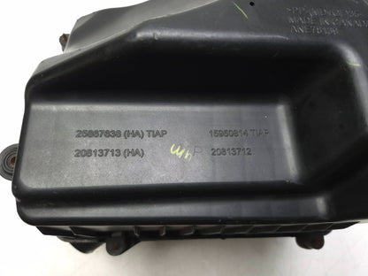 2010 Chevrolet Equinox Air Box Cleaner Filter Housing 2.4l OEM