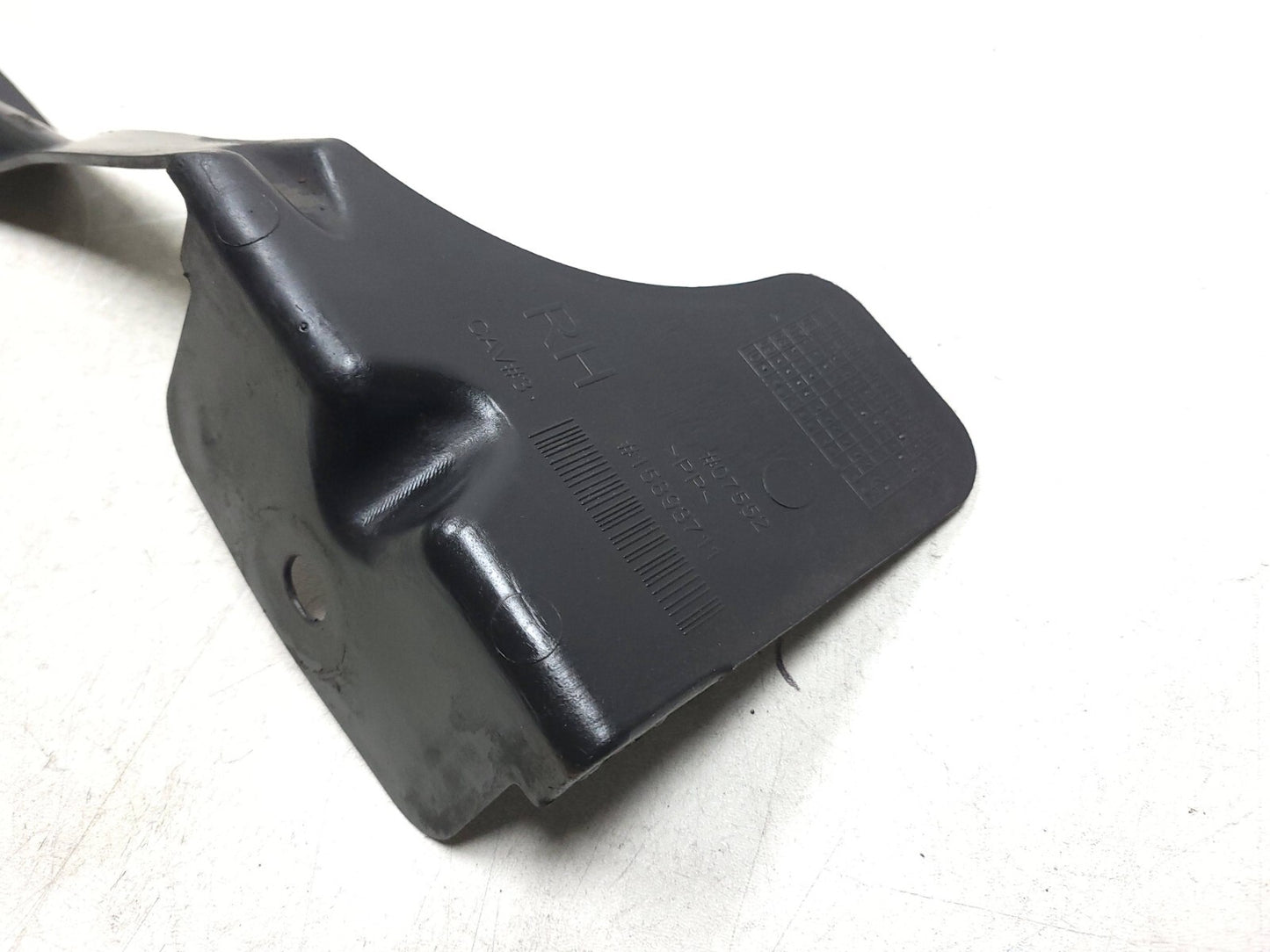 2010 - 2014 Chevrolet Suburban Engine Lower Splash Shield Left & Right OEM