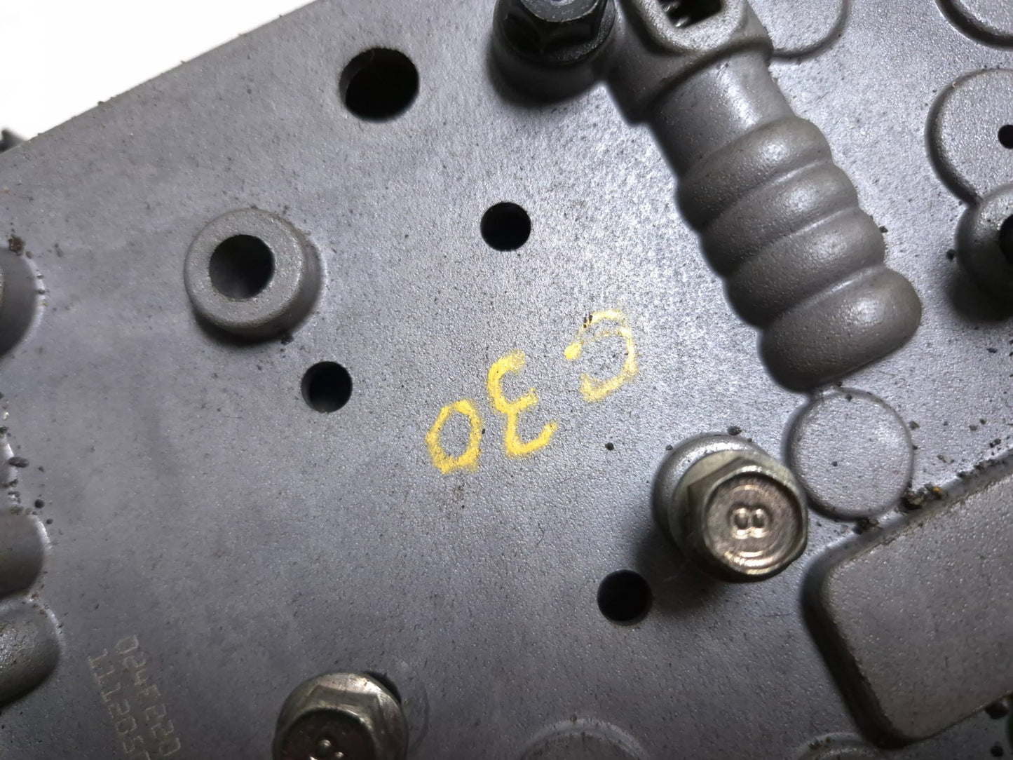 2013 Hyundai Genesis Rl26 Transmission Valve Body With Tcm 46305-4f100 OEM