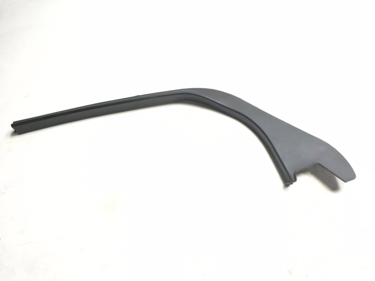 2014 Ford Focus St Door Window Frame Trim Cover Rear Passenger Side Right OEM