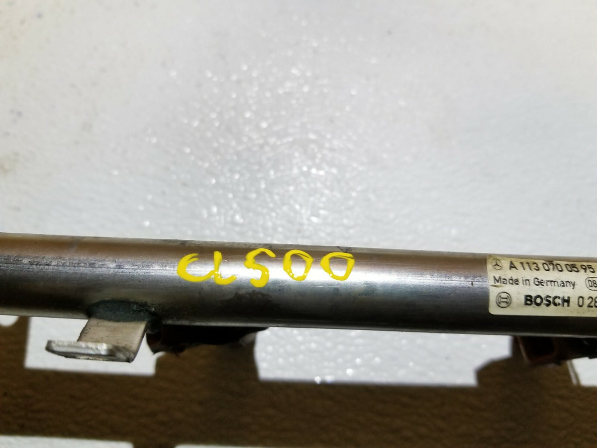 2004 Mercedes CL500 Fuel Rail OEM