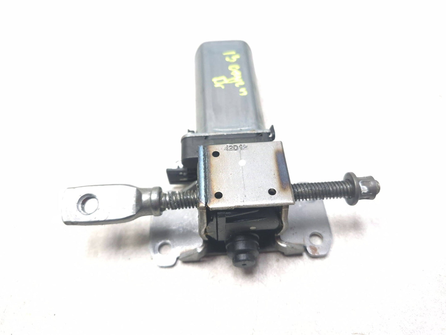 2013 Porsche Cayenne Front Driver Seat Adjust Motor 4pcs OEM