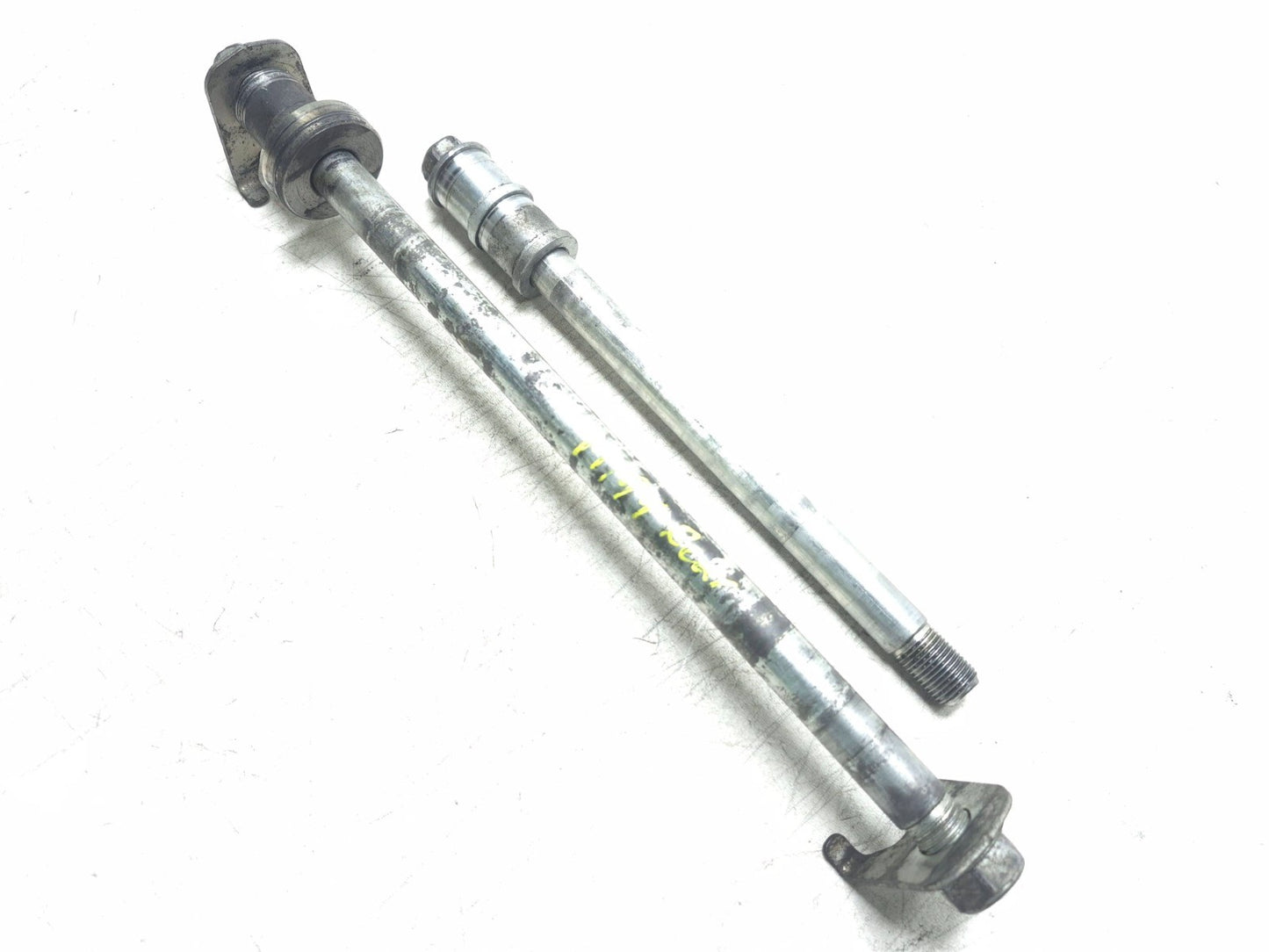 2009 Yamaha Fz6r Wheel Axle Front & Rear OEM