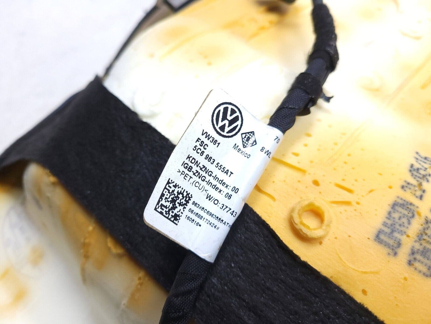 2015 - 2018 Volkswagen Jetta Front Seat Cushion Bottom Lower Passenger Right OEM