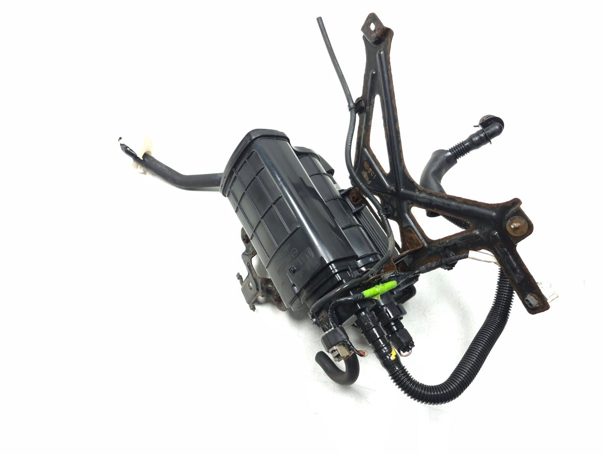 2016 Mazda 3 Fuel Vapor Canister Pe5b-13-96z OEM