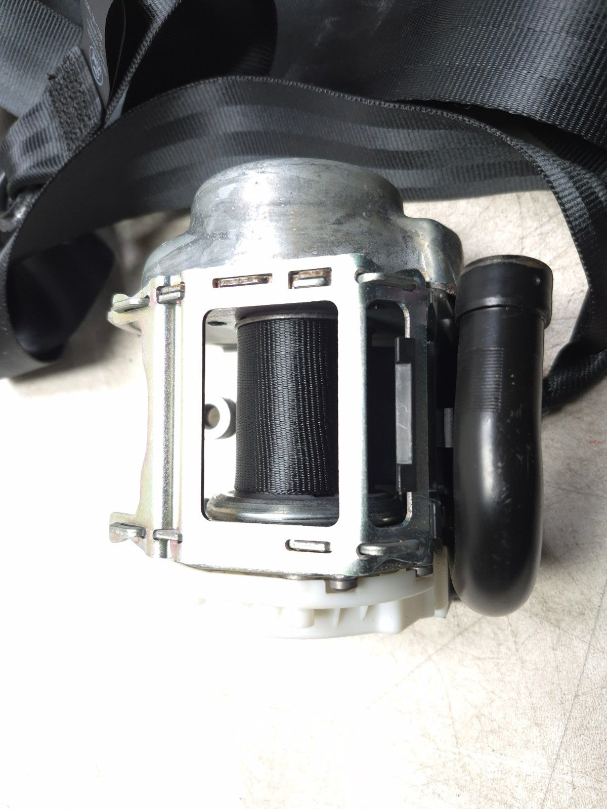 2019 Ford Ecosport Front Seat Belt Retractor Passenger Side Right OEM