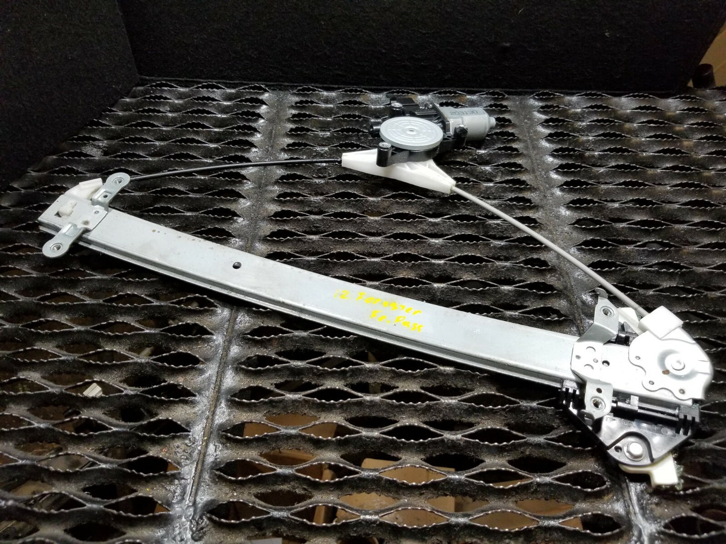 2012 Subaru Forester Front Passenger Door Window Regulator W/ Motor OEM