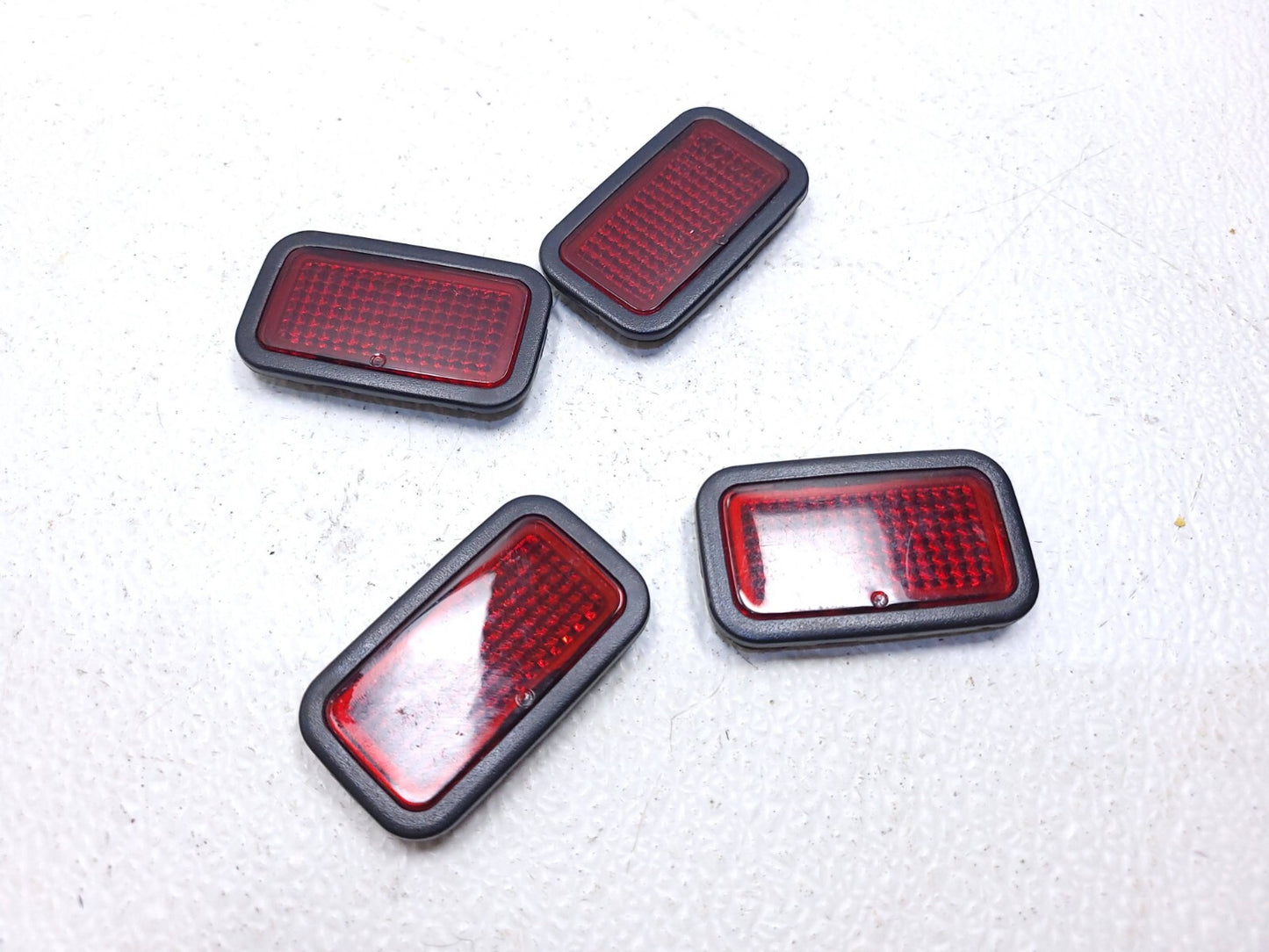 06 07 08 09 10 11 Mercedes Ml500 Door Light Reflector A1648200074 4pcs OEM