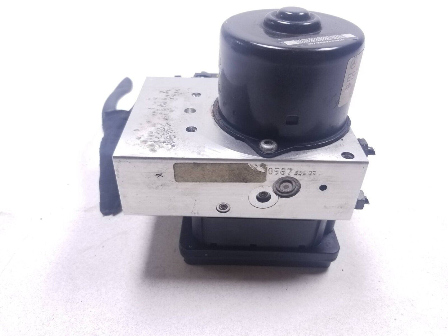 01 - 05 Mercedes-benz W203 C230 ABS Anti Lock Brake Pump A2034311712 OEM