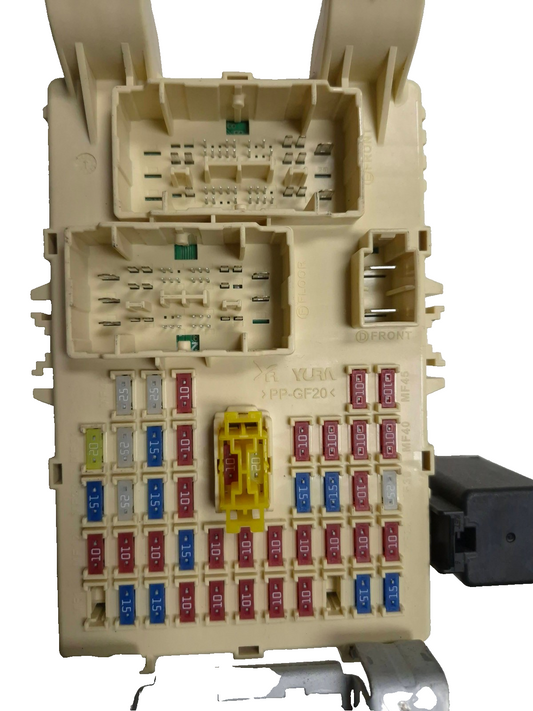 2014 Hyundai Accent Cabin Fuse Box OEM 91950-1r543