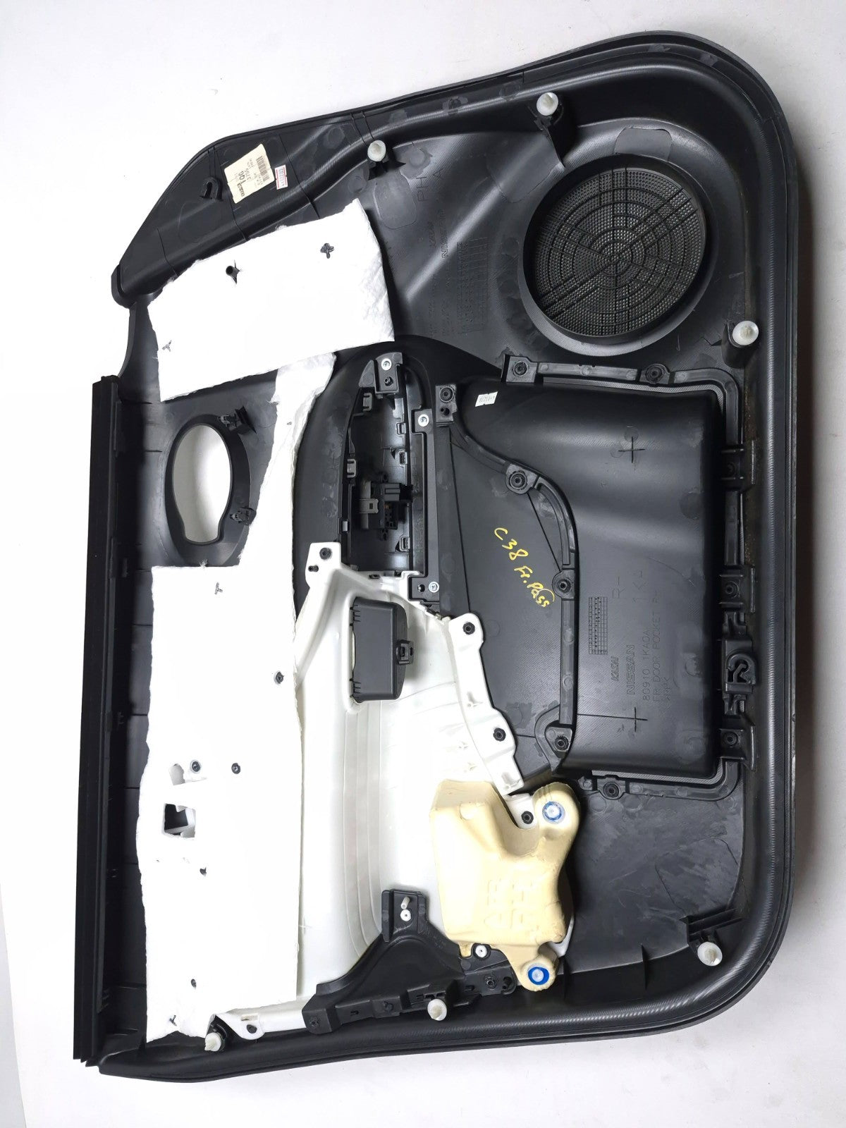 2015 Nissan Juke Door Panel Trim Front Passenger Side Right OEM