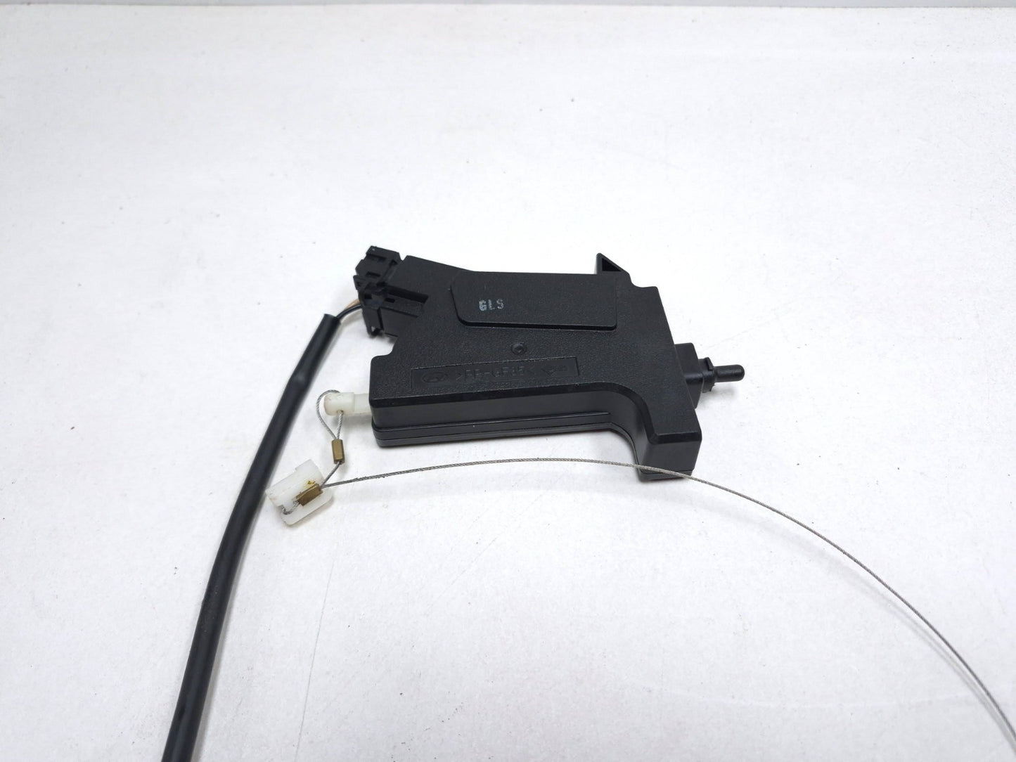 2013 Hyundai Genesis Coupe Fuel Tank Door Lid Lock Actuator OEM