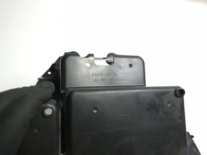2009 Suzuki Boulevard M109r Vzr1800 Battery Tray & Rear Fender Mudguard Set OEM