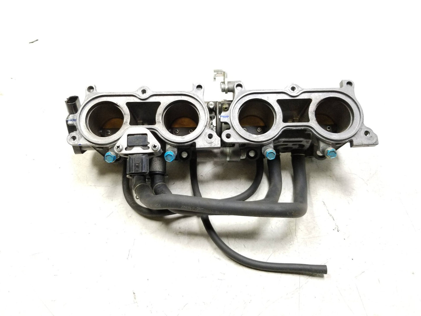 2014 - 2018 Honda Cbr650f Throttle Body  OEM