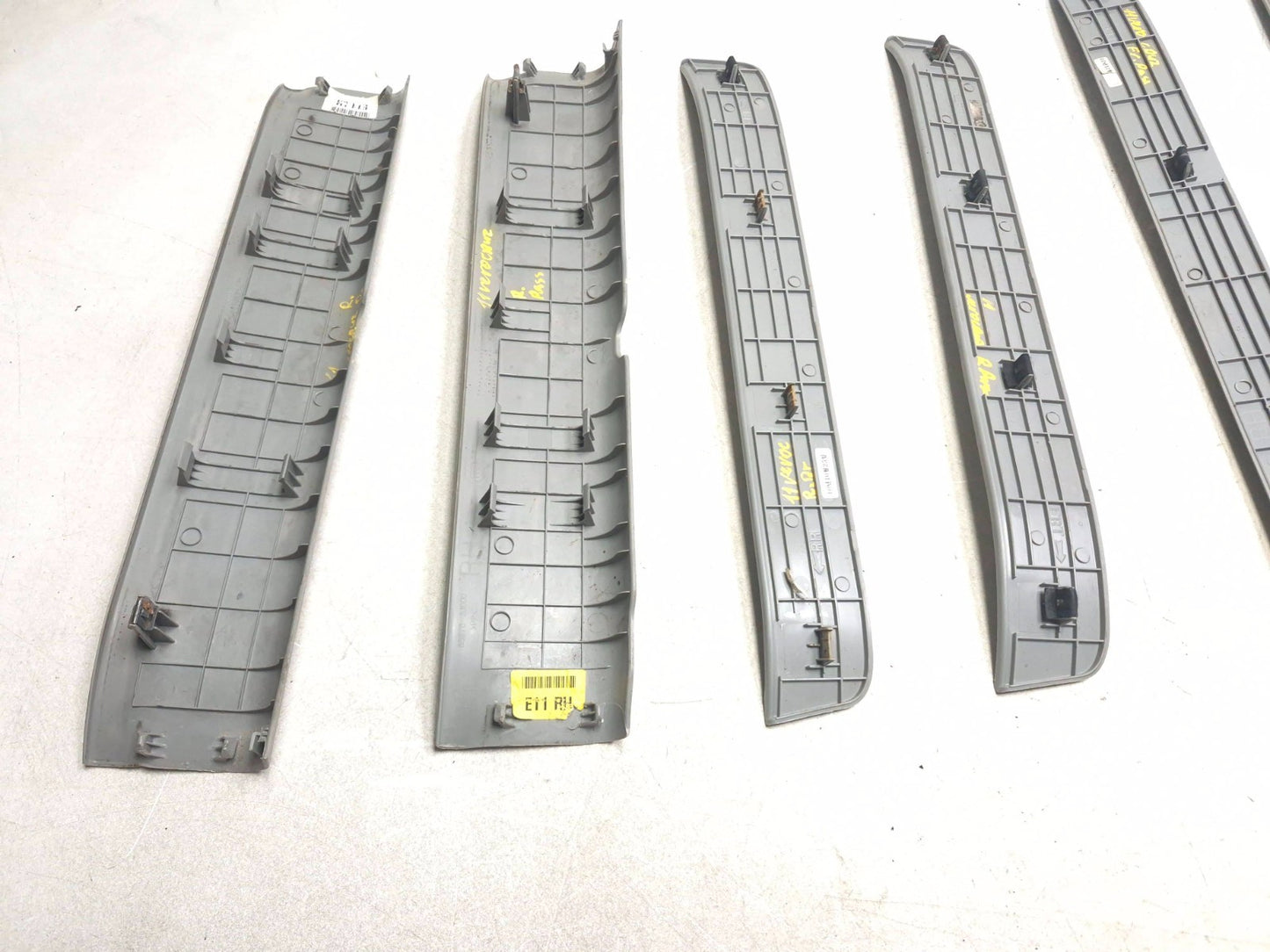 2011 Hyundai Veracruz Door Sill Scuff Plate Trim 8pcs OEM