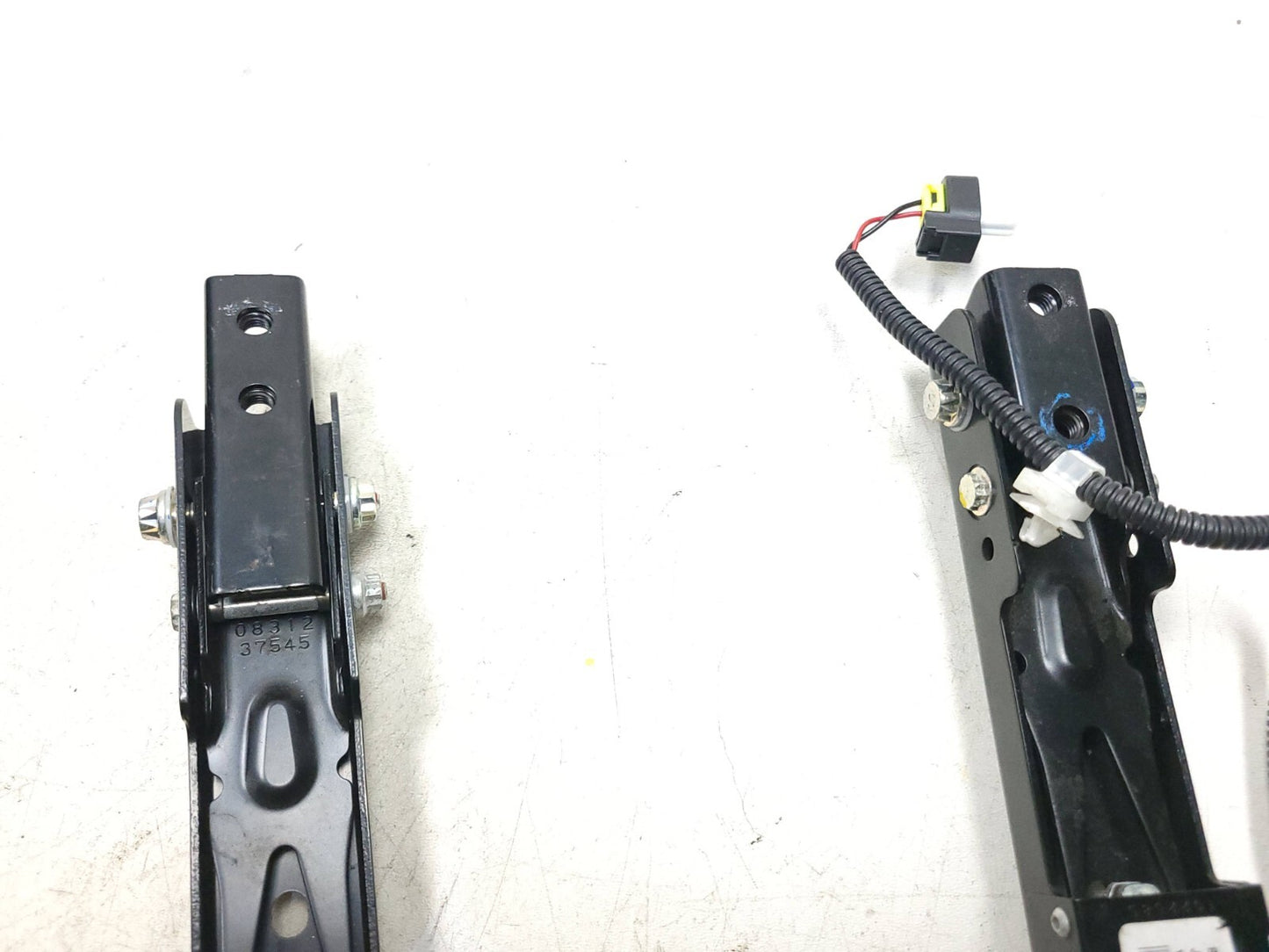 2009 Mazda Cx-7 Front Passenger Seat Adjusting Track Rail OEM