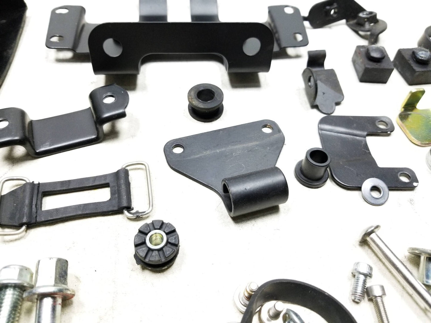 20 - 24 Benelli 302s Misc Bolts Hardware Screws Brackets OEM 1609 Miles