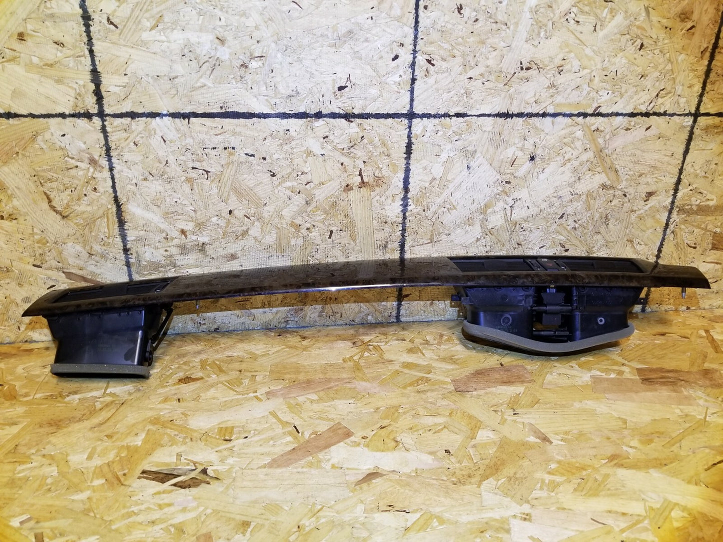 04 05 06 07 BMW 530xi E60 Dash Center Trim W/ AC Heater Air Vent OEM