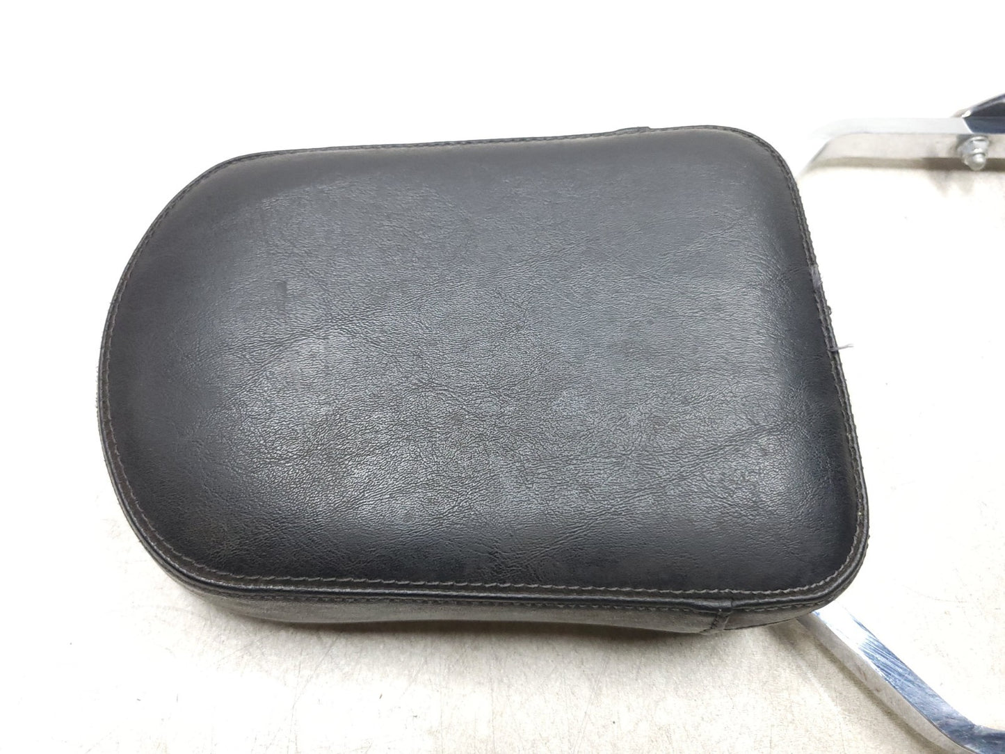 2003 Honda Shadow Spirit 750 Vt750  Rear Passenger Back Rest Sissy Bar OEM