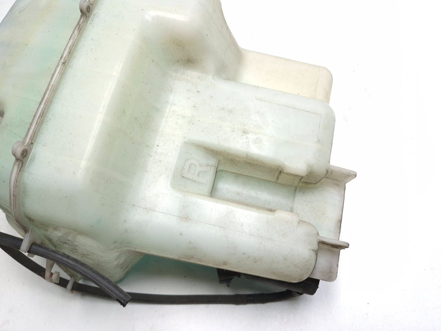 2004 Toyota Corolla Matrix Windshiel Washer Fluid Reservoir 85315-02110 OEM