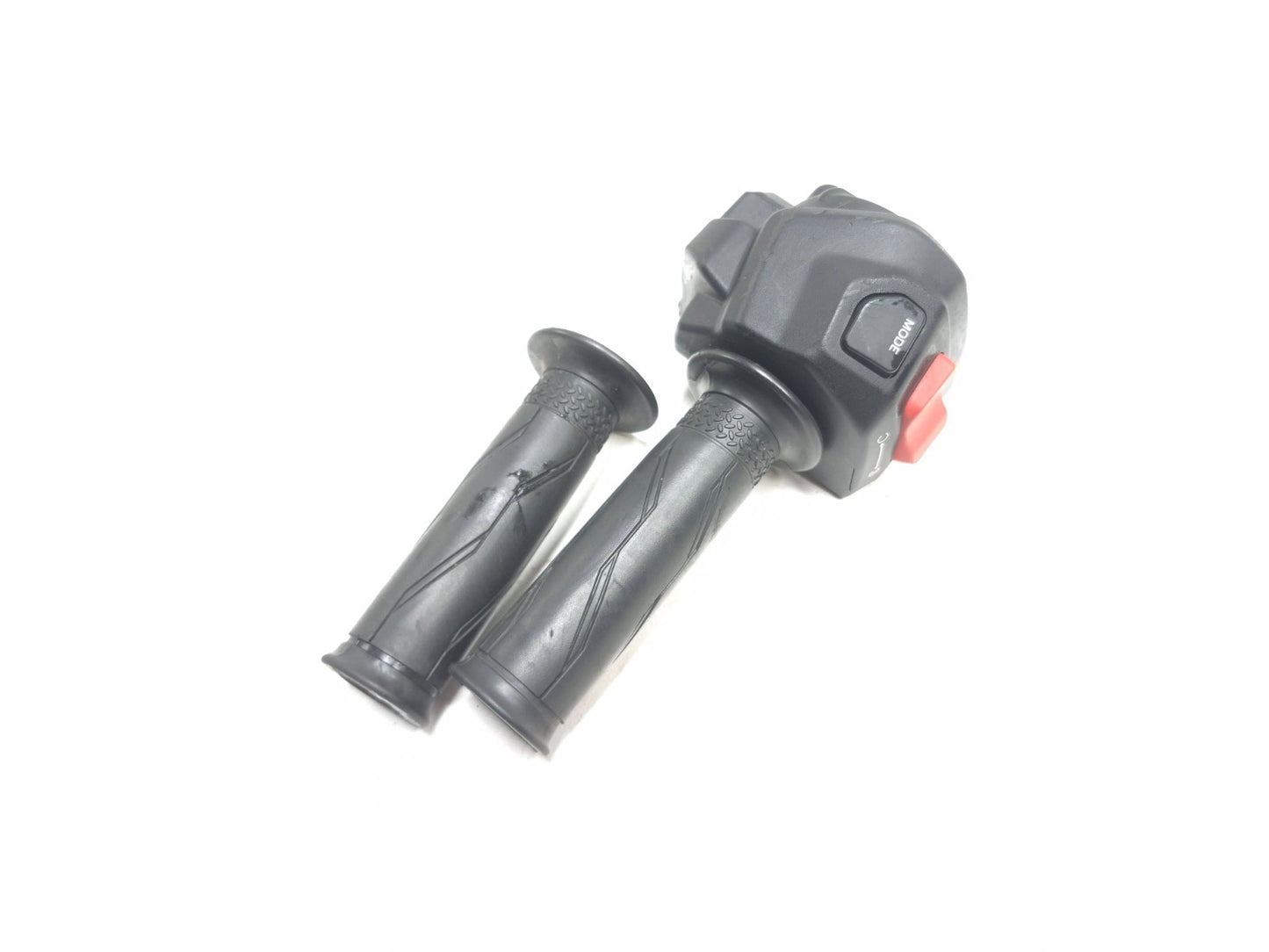 2025 Yamaha Xsr900 Right Handlebar Switch & Left Grip Pair OEM
