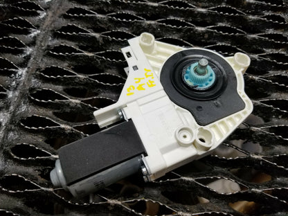 2013 2014 2015 2016 Audi A4 B8 Front Left Driver Side Door Window Motor OEM