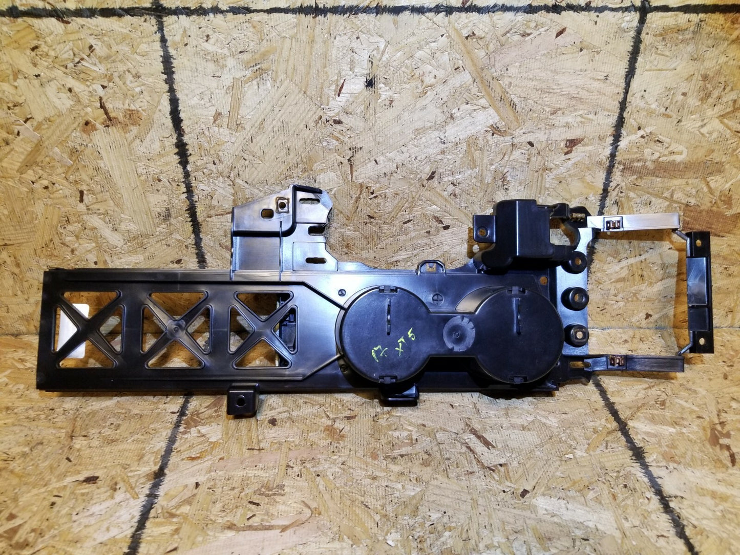 2017 Cadillac Xt5 Center Console With Cup Holder OEM