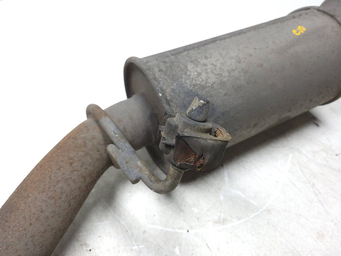 10-14 Chevrolet Suburban Rear Exhaust Muffler 5.3l OEM