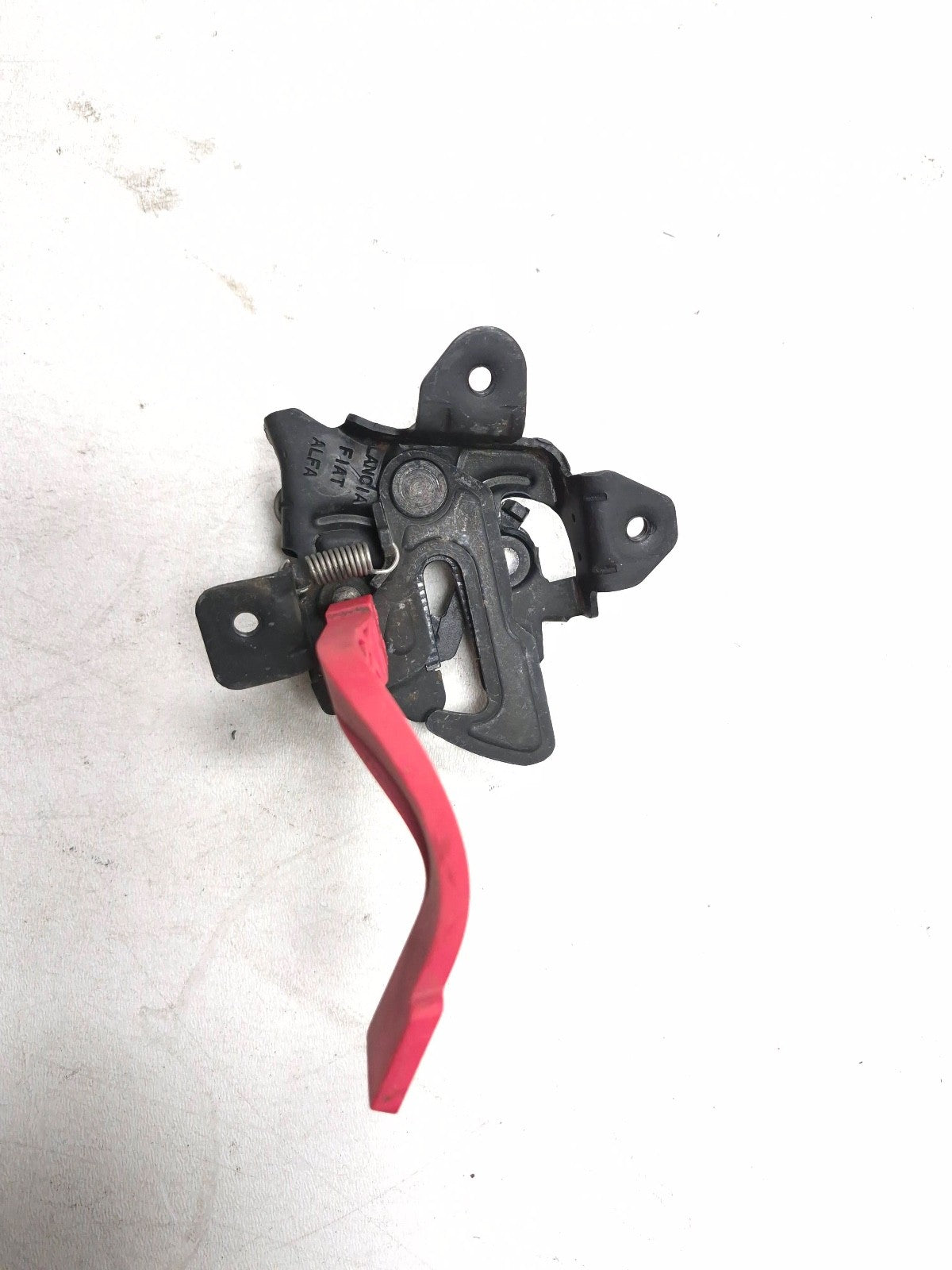 2014 Fiat 500l Hood Latch 68270879aa OEM