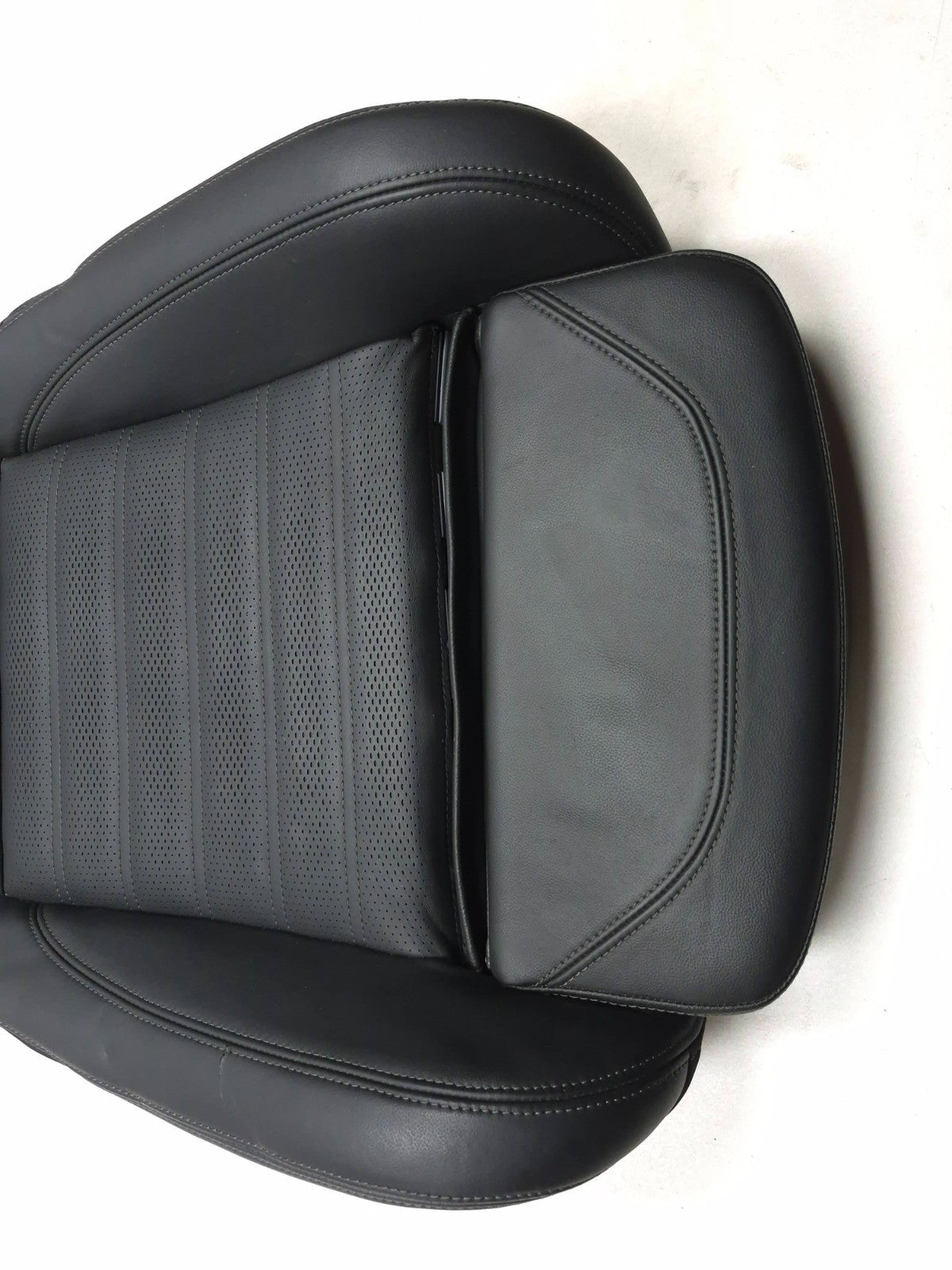 2024 Alfa Romeo Stelvio Front Seat Lower Cushion Passenger Side Right OEM