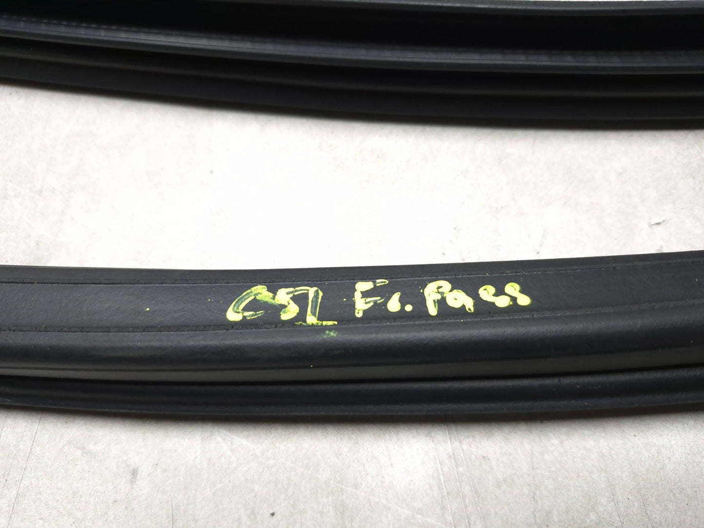 2007 Saab 9-5 Aero Front Passenger Door Weatherstrip Seal Kit OEM