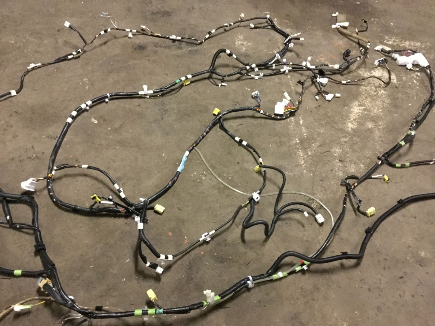 2009 Toyota Prius Interior Floor Wire Wiring Harness 82161-47330 OEM