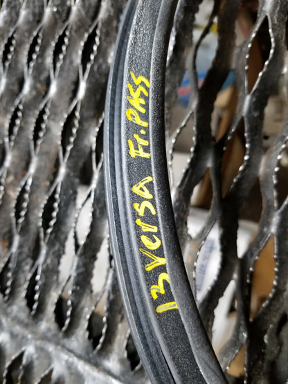 13 14 15 16 Nissan Versa Sdn Front Right Pass Door Weatherstrip Seal OEM 95k
