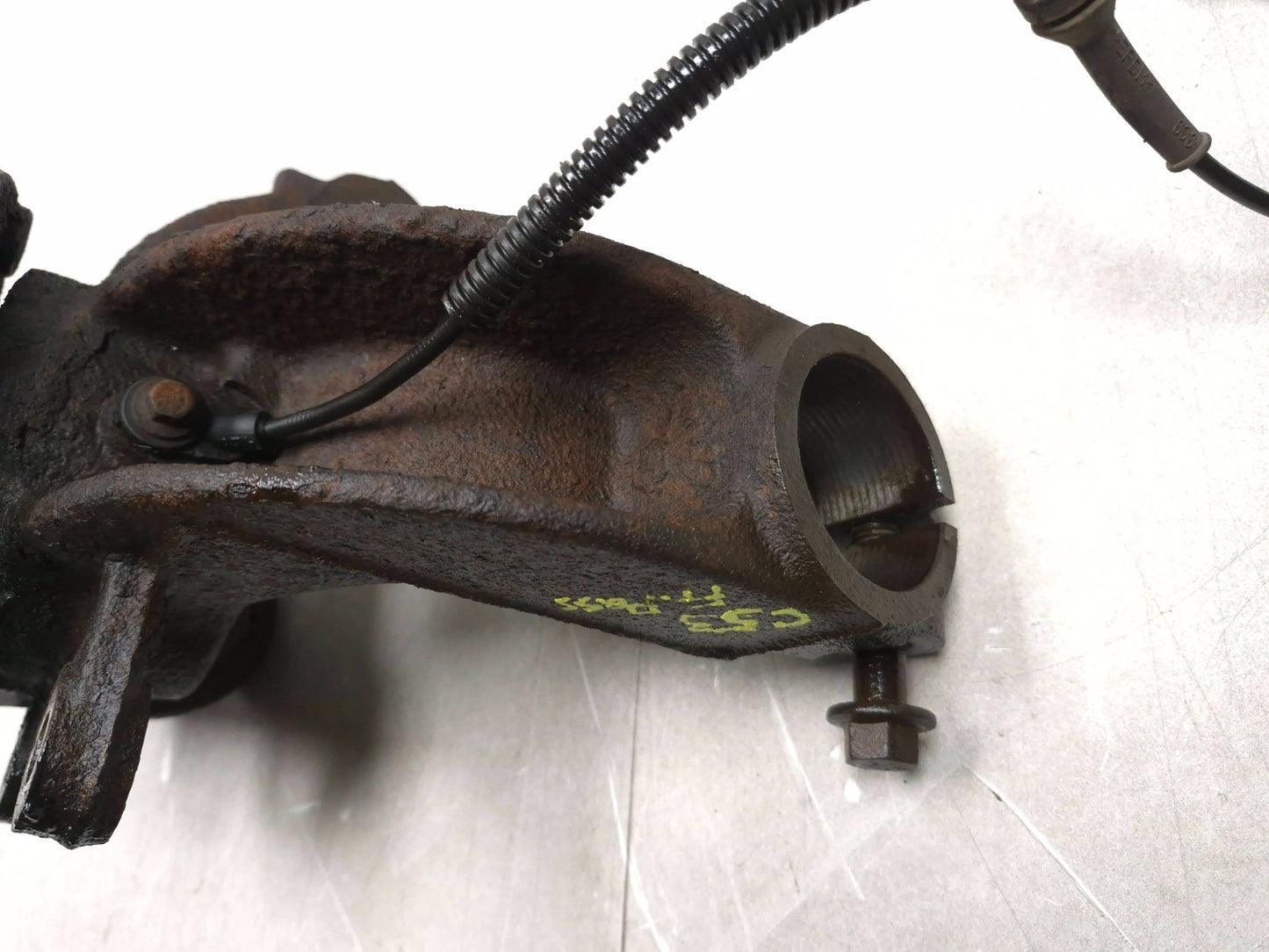 2013 Ford Transit Connect Spindle Knuckle Front Passenger Side Right OEM