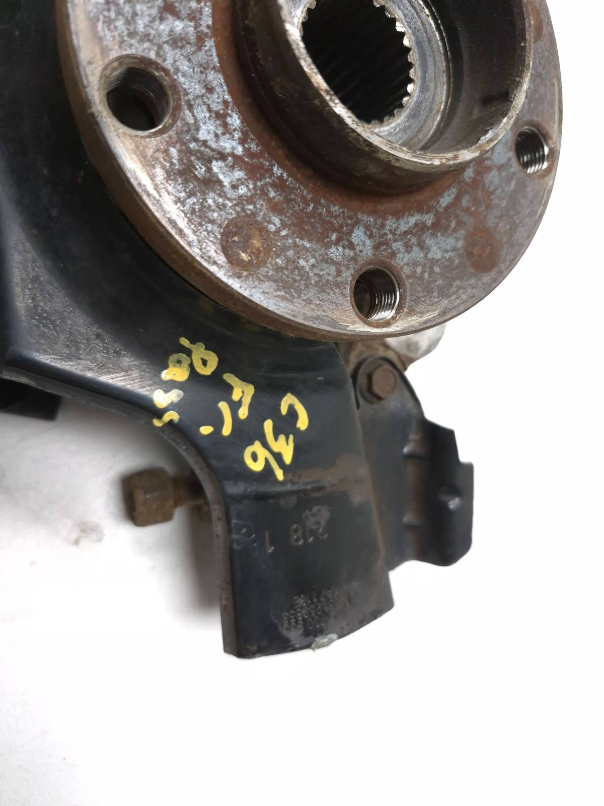 2014 Fiat 500l Wheel Spindle Knuckle Front Passenger Side Right OEM
