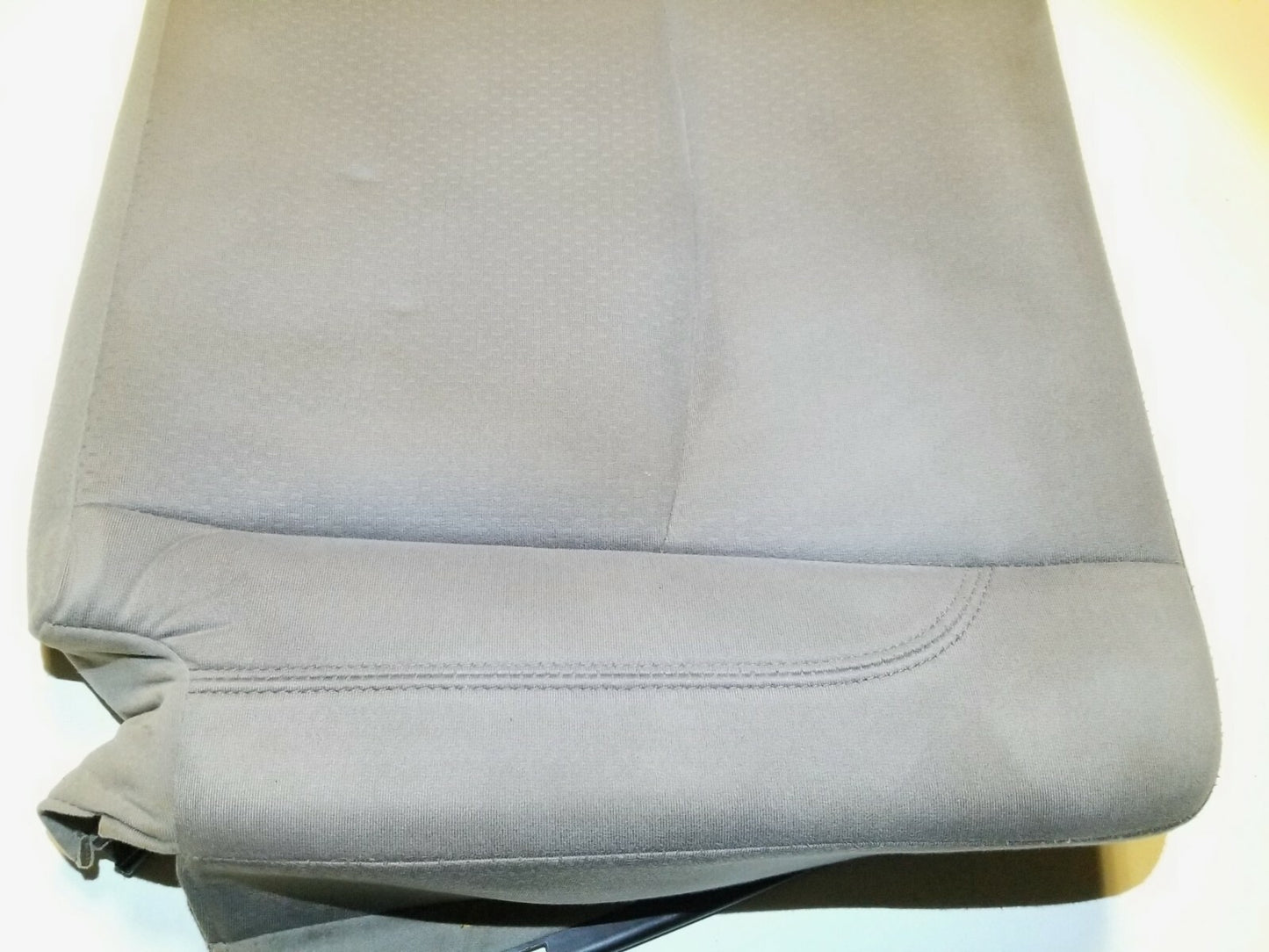 2011 Hyundai Veracruz Rear Passenger Seat Lower Cushion 3rd Row OEM