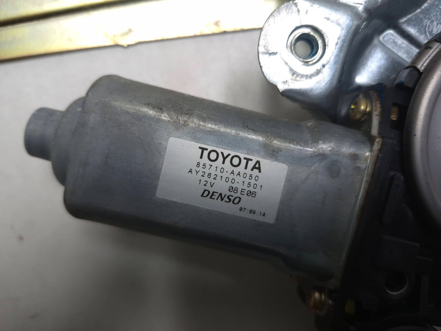 2004 Toyota Corolla Rear Door Window Motor Regulator Driver Side Left OEM