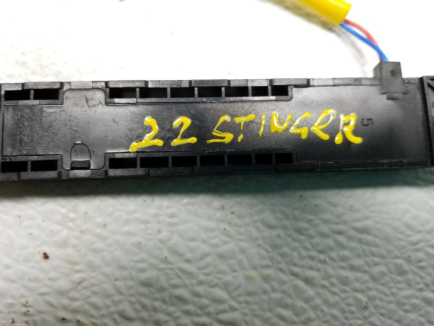 18 19 20 21 22 Kia Stinger Keyless Entry Sensor Antenna 95420-j5200 OEM 312miles